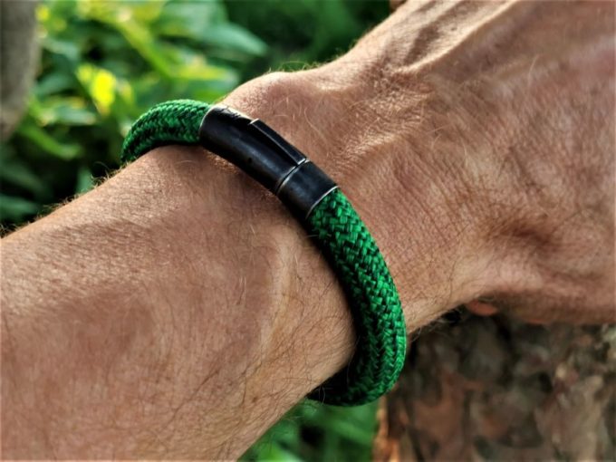 Isarrider RANGER - sportliches Herrenarmband aus Kletterseil bzw. Segeltau. Grün meliert.