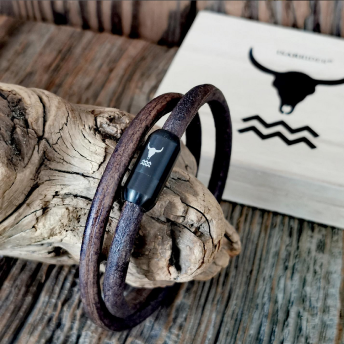 Leder Armband braun, doppelt gewickelt, Black Edition. Isarrider Armband online Shop.