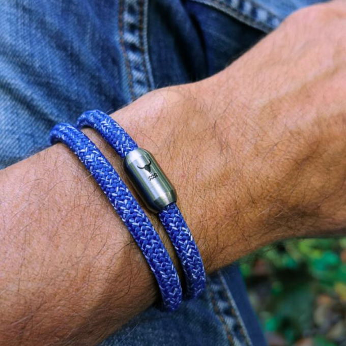 Hochwertiges Armband aus Stoff aus dem Isarrider Online-Shop für Männer-Armbänder und Damen-Armbänder.