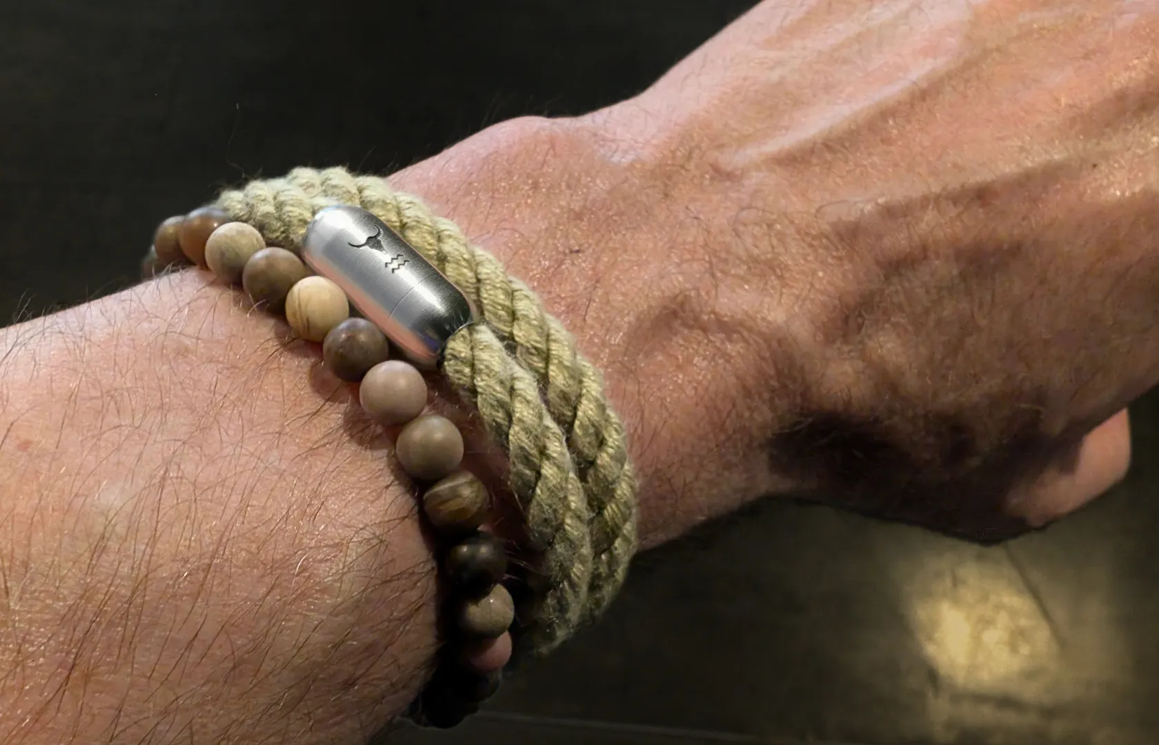 Shop the Look versteinertes Holz Armband und Isarsilber retro doppelt